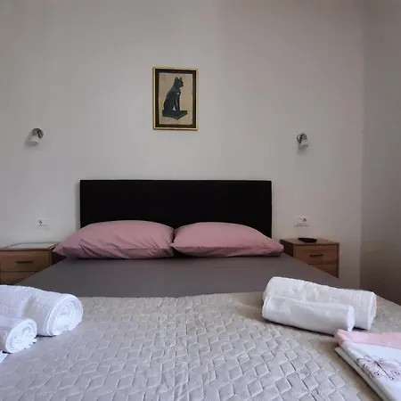 Apartman Cherry *